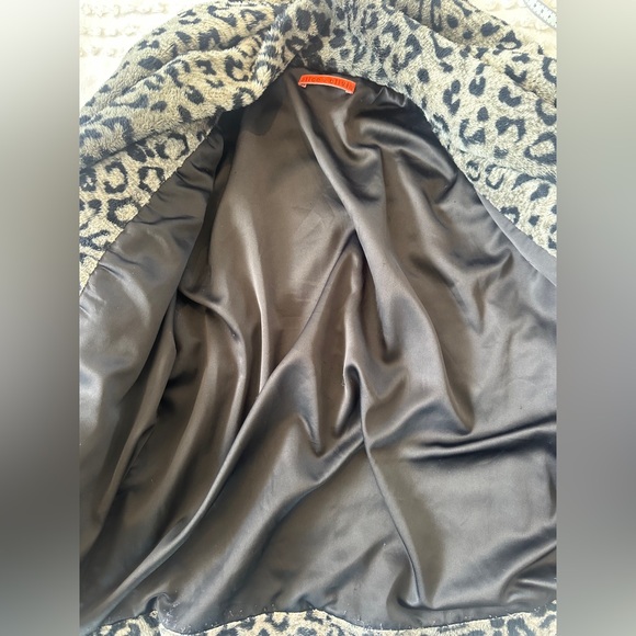 Alice + Olivia Leopard Print Faux Fur Jacket - Picture 9 of 12